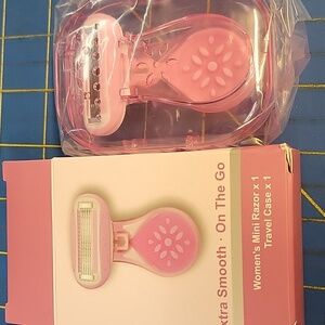 Bulimica Pink Mini Razor with Travel Case New